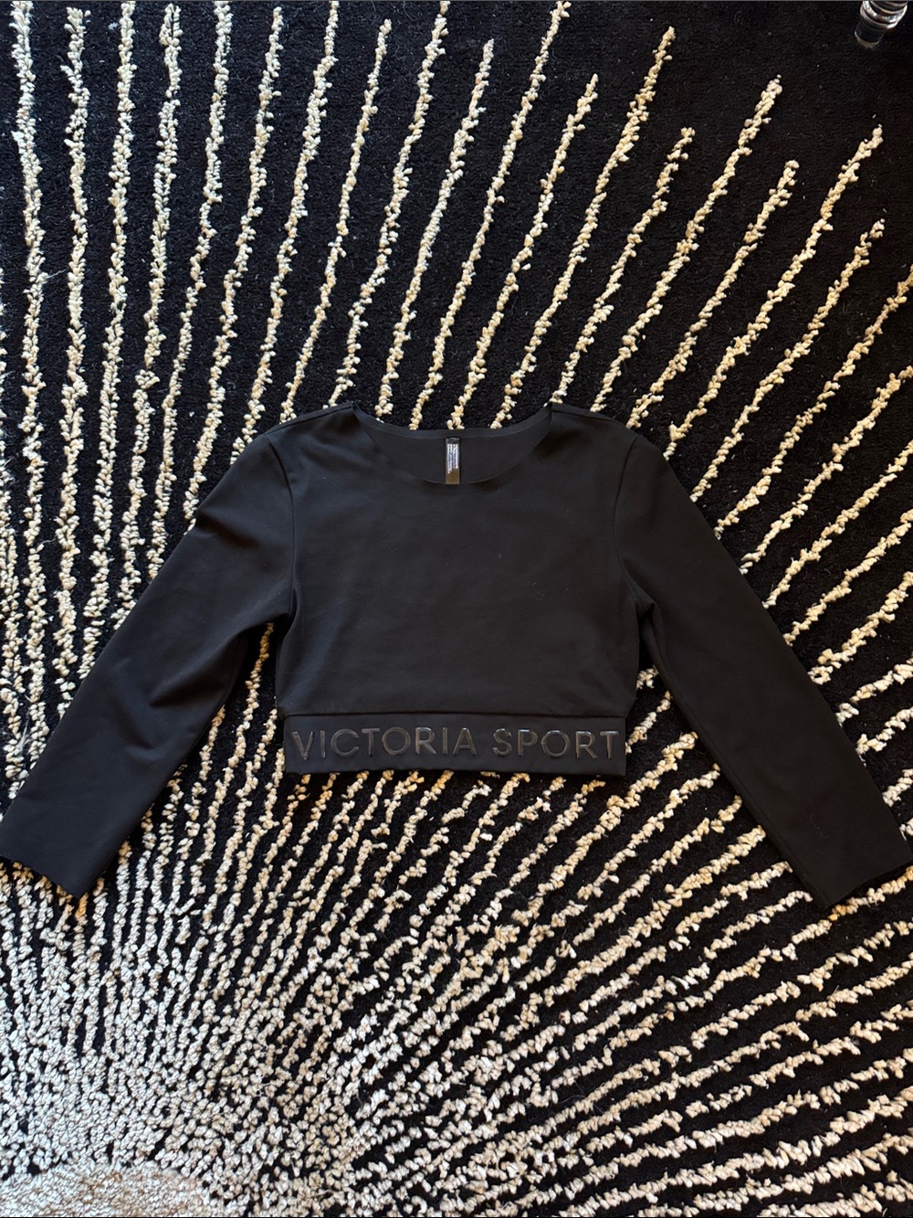 Victoria Sport Black Cropped Long Sleeve Top